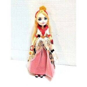 Ever After High Doll Apple White Thronecoming